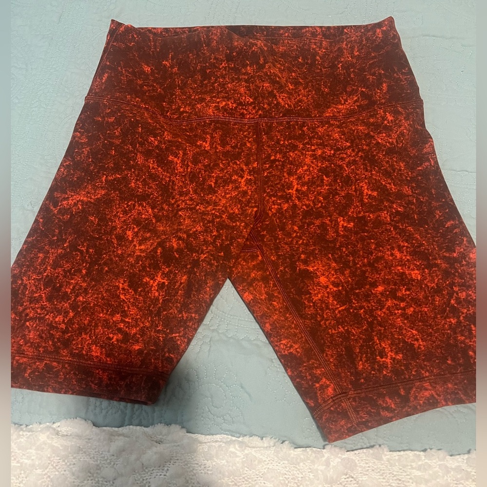 Lululemon Wunder Train High-Rise Shorts 8”